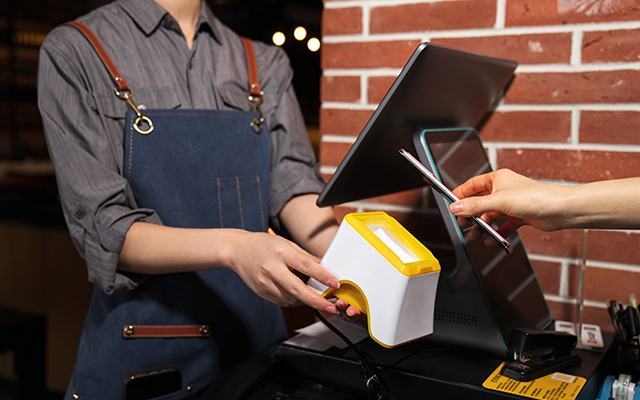 從數(shù)據(jù)驅(qū)動到智能運營，國產(chǎn)一體機主板賦能智慧新零售發(fā)展